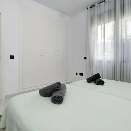 2 Bedroom Ground Floor @ Hills! Estepona