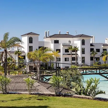 2 Bedroom Ground Floor @ Hills! * Estepona