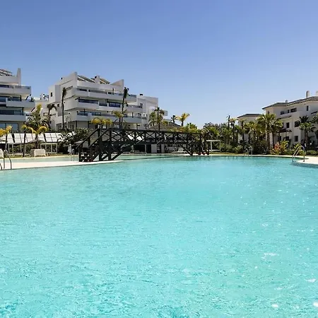 2 Bedroom Ground Floor @ Hills! Appartement