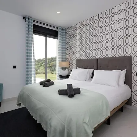 Apartment 2 Bedroom Ground Floor @ Hills! Estepona
